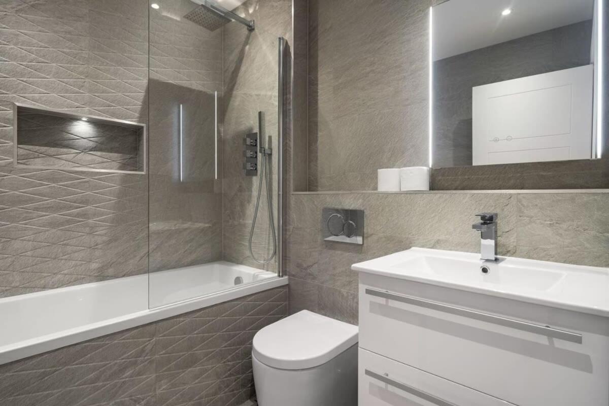 Apartment Lovely 1 Bedroom In The Heart Of *